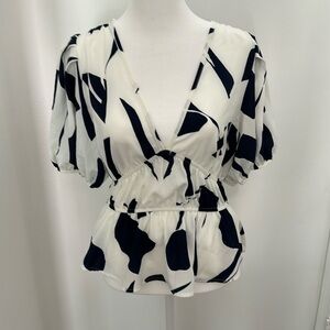 Low-cut Siena Sky Med blouse
